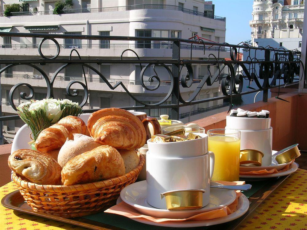 Hotel Regina Cannes Esterno foto