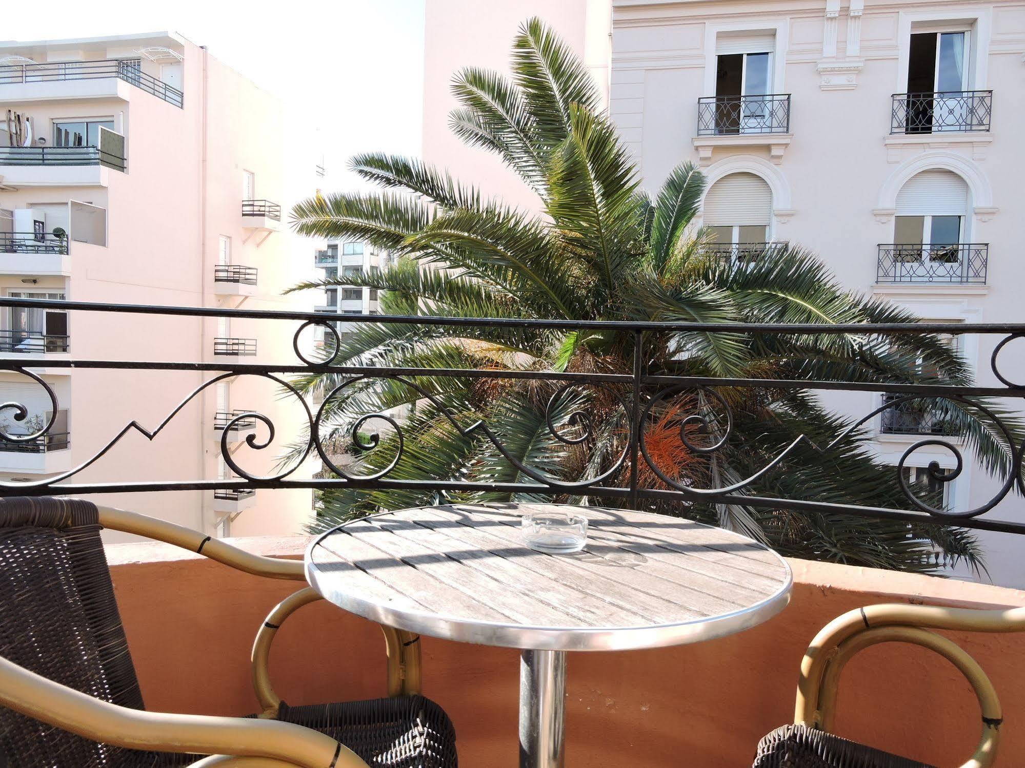 Hotel Regina Cannes Esterno foto