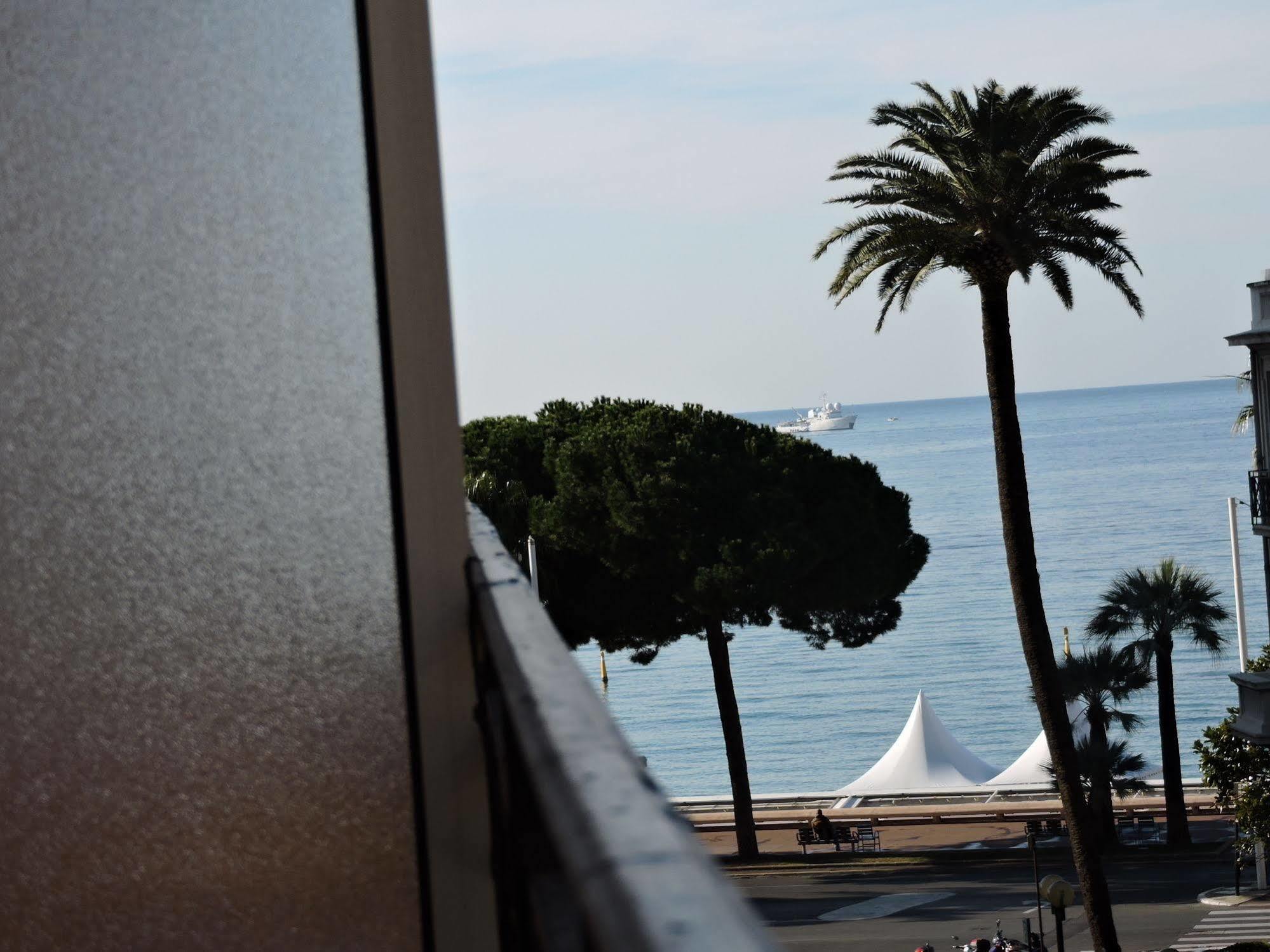 Hotel Regina Cannes Esterno foto