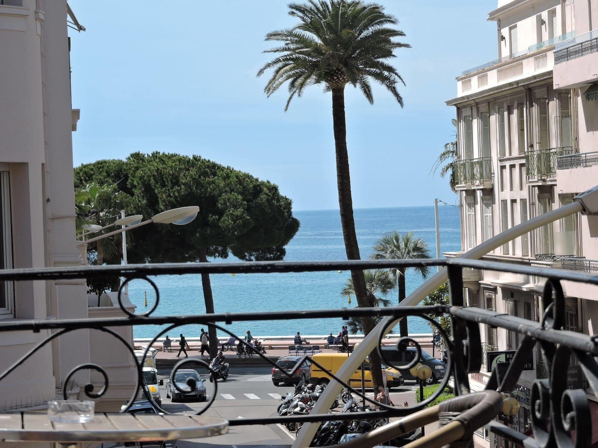 Hotel Regina Cannes Esterno foto