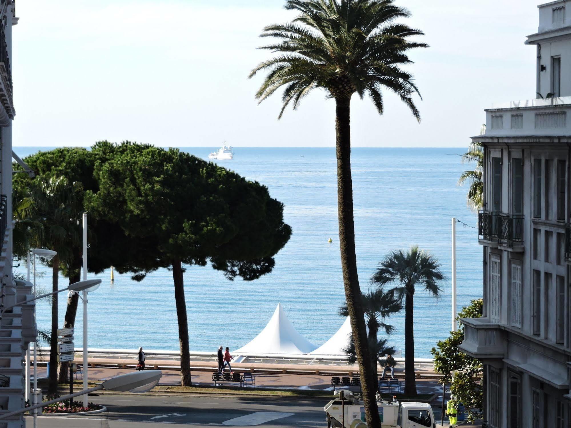 Hotel Regina Cannes Esterno foto